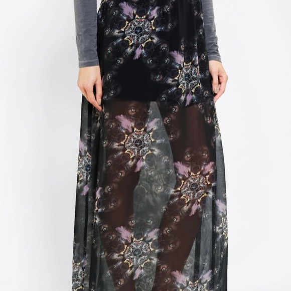 Iron Fist nightmare catcher maxi skirt. - Picture 3 of 9